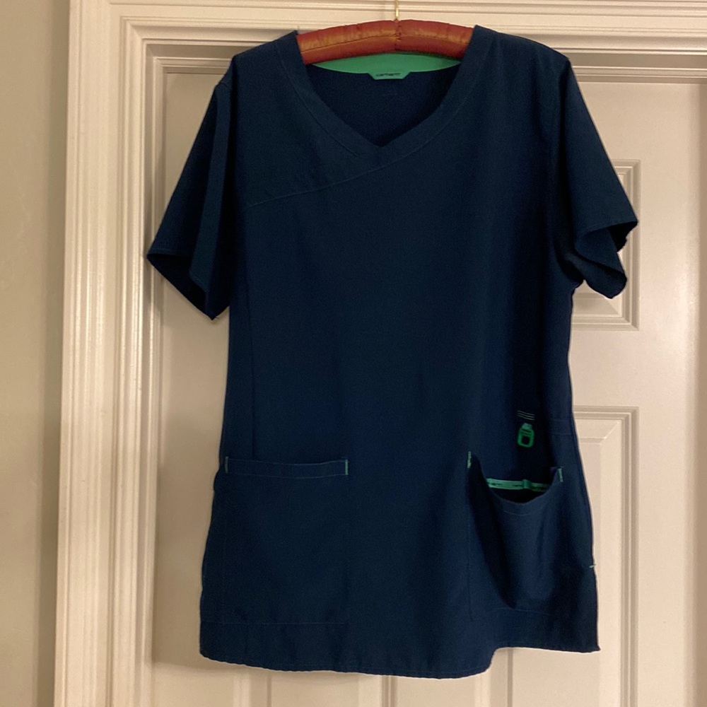 Scrub set